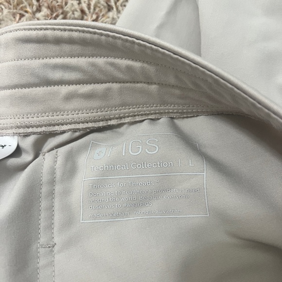 Figs Scrub Set: Large - Picture 3 of 3